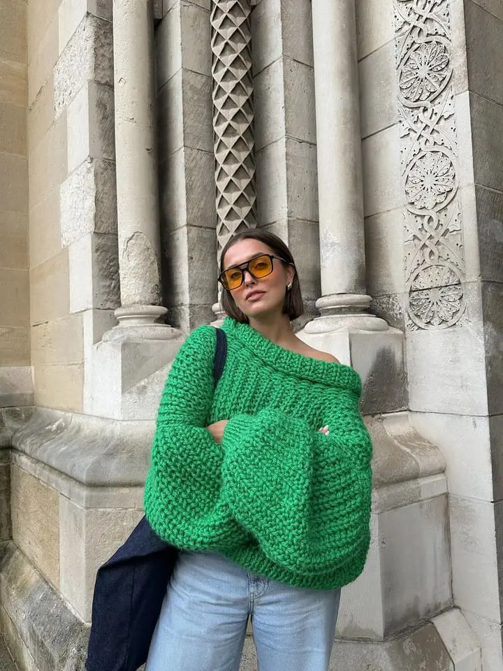 8.Green JumperC01B314D-9417-4208-9F5C-B0CD779D283B.webp